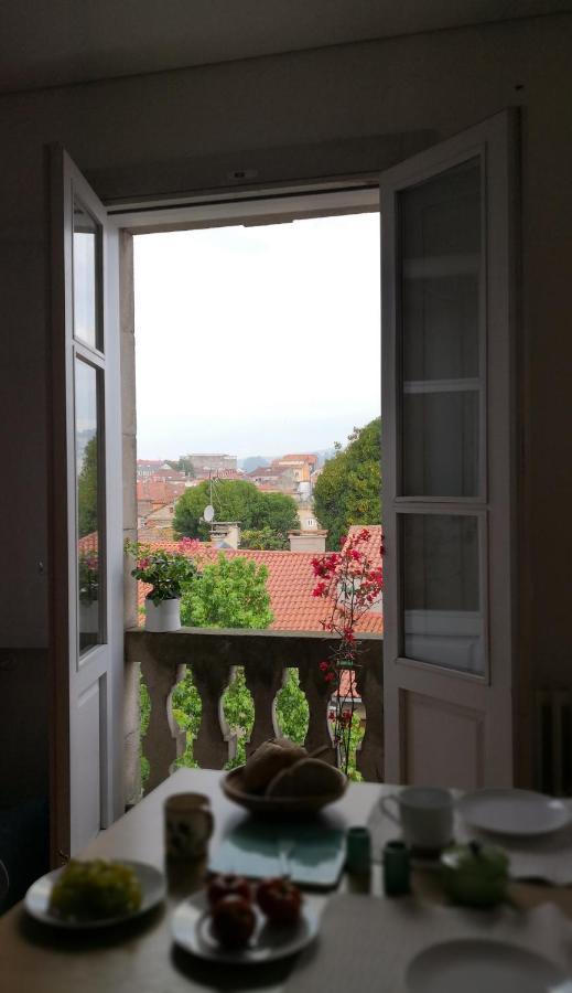 Excelentes Vistas En La Plaza De La Verdura Pontevedra Zewnętrze zdjęcie